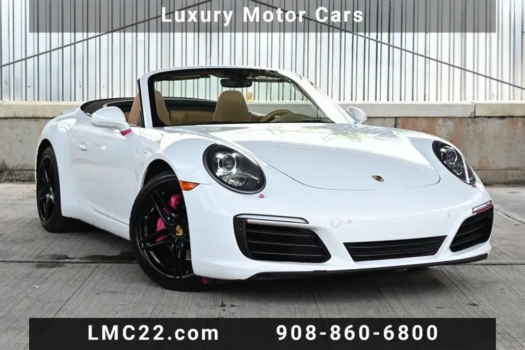 2017 Porsche 911 Cabriolet photo 1