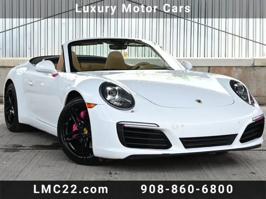2017 Porsche 911 Cabriolet photo 1