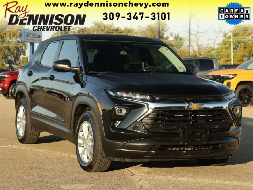 2024 Chevrolet Trailblazer LS photo 1