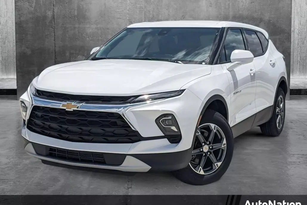 2025 Chevrolet Blazer 2LT photo 1