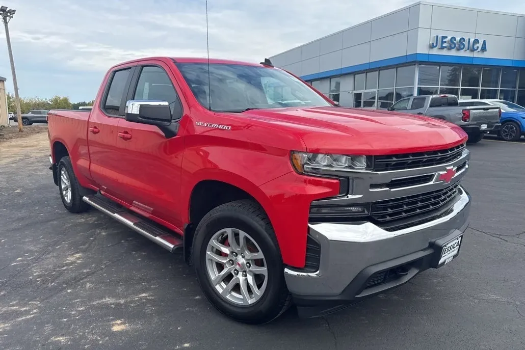 2019 Chevrolet Silverado 1500 LT photo 1