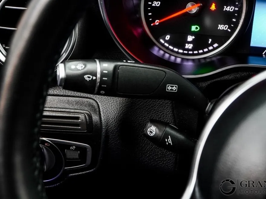 2022 Mercedes Benz GLC 300 4MATIC Coupe photo 31
