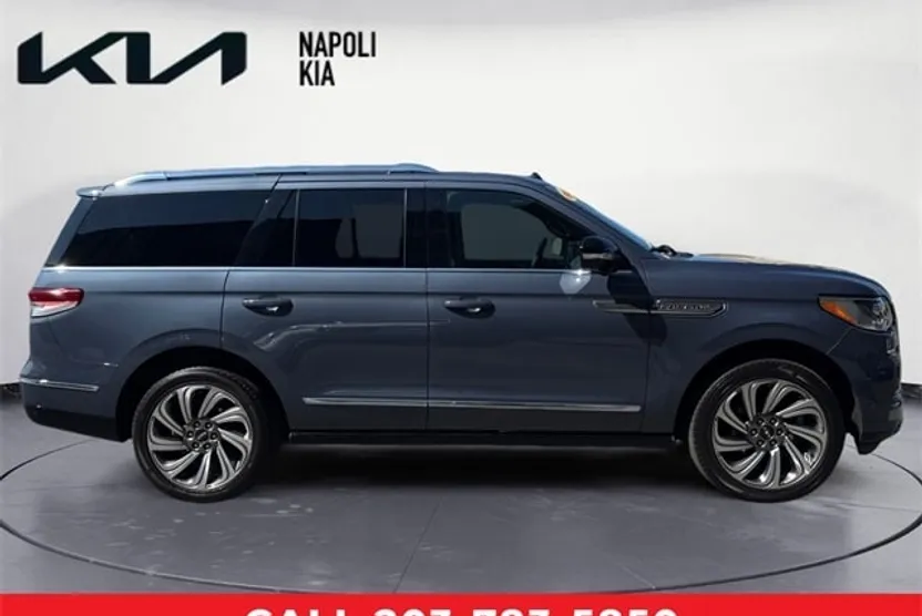 2023 Lincoln Navigator Reserve photo 1