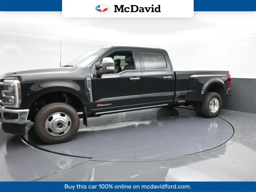 2025 Ford F-350 Lariat photo 1