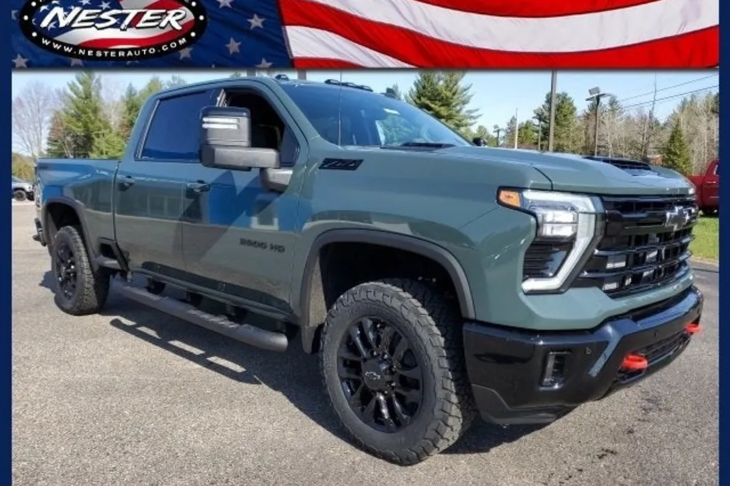 2025 Chevrolet Silverado 3500HD LTZ photo 1