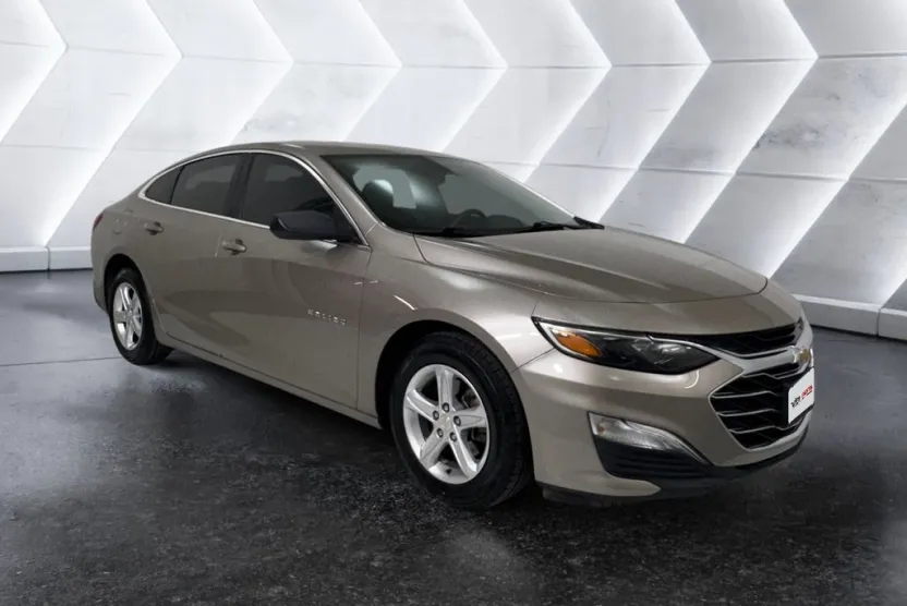 2022 Chevrolet Malibu photo 1
