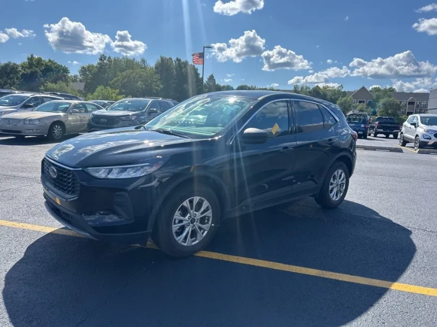 2023 Ford Escape Active photo 1