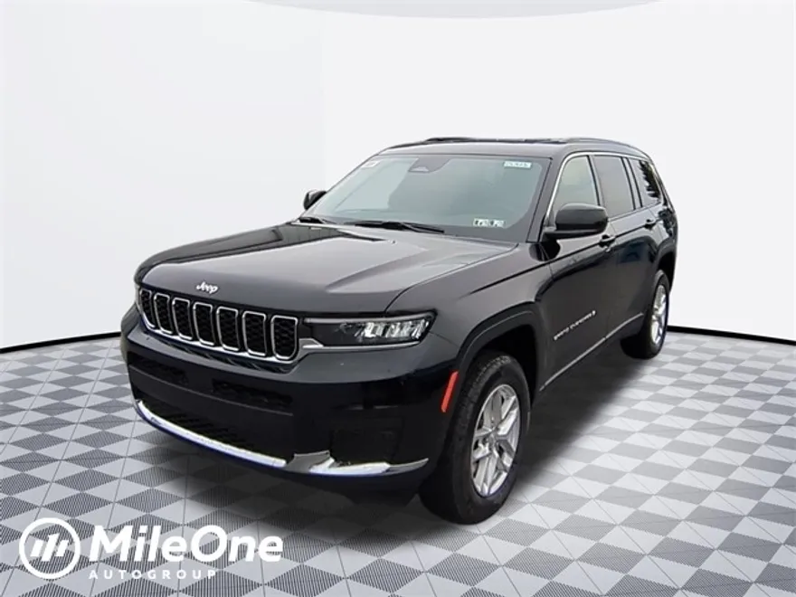 2025 Jeep Grand Cherokee Laredo photo 1