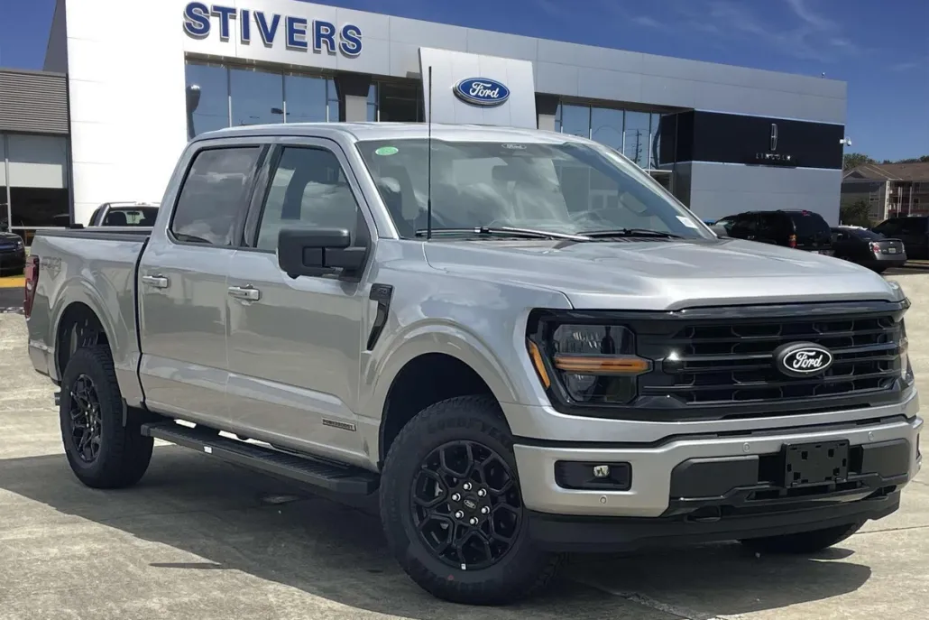 2025 Ford F-150 XLT photo 1