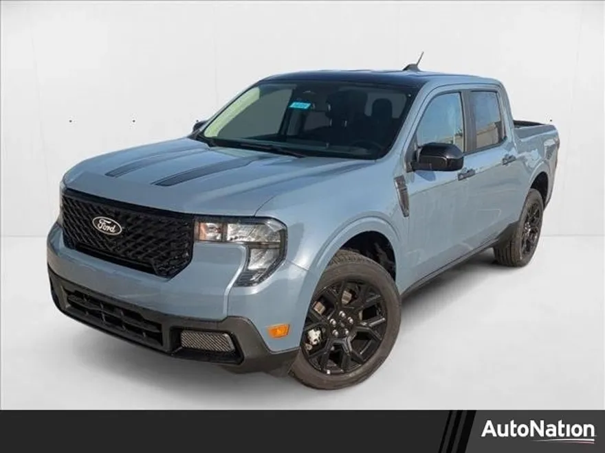 2025 Ford Maverick XLT photo 1