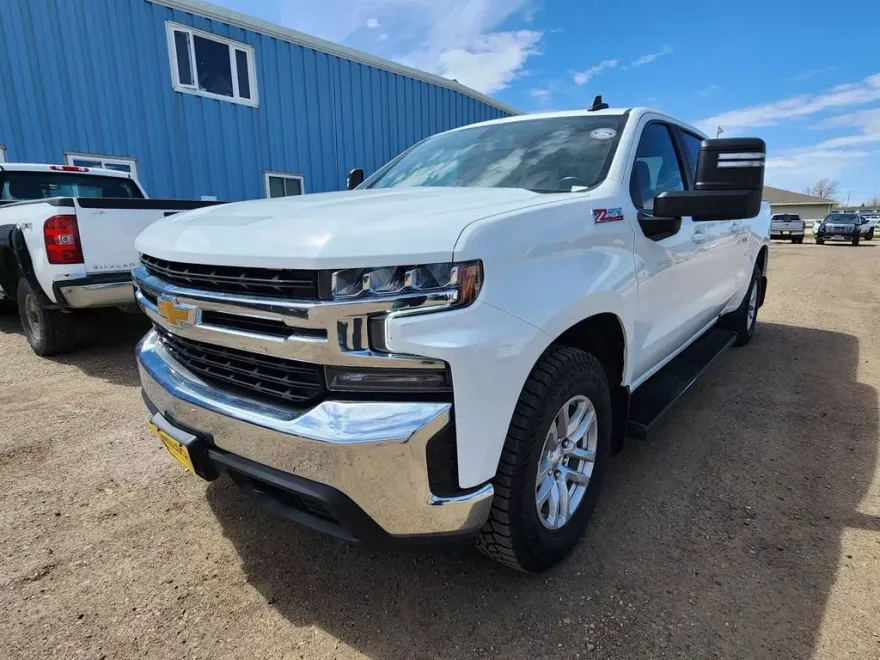 2021 Chevrolet Silverado 1500 LT photo 1