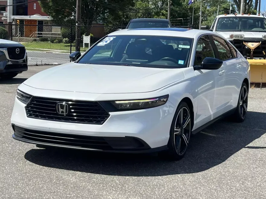 2023 Honda Accord Hybrid Sport photo 1