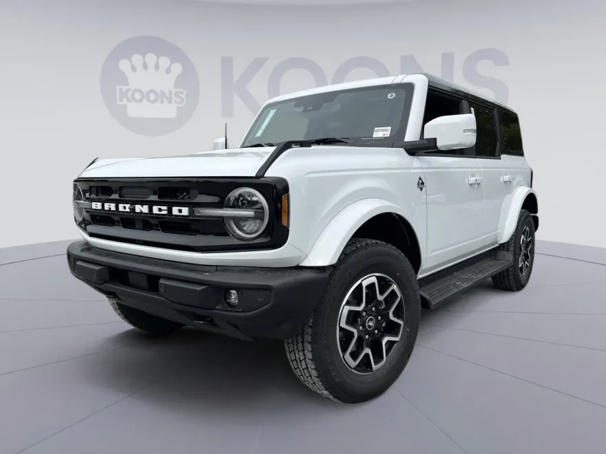 2025 Ford Bronco Outer Banks photo 1