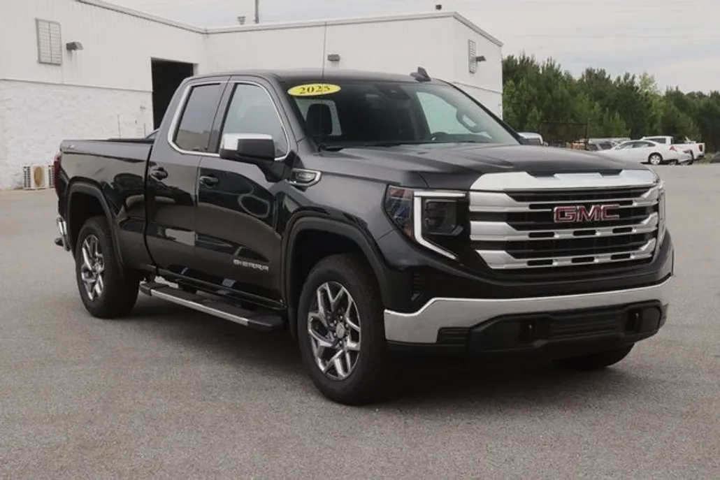 2025 Gmc Sierra 1500 SLE photo 1