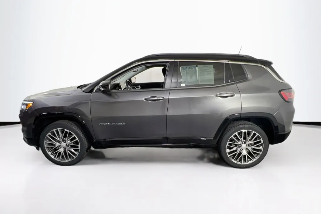 2022 Jeep Compass Limited photo 1