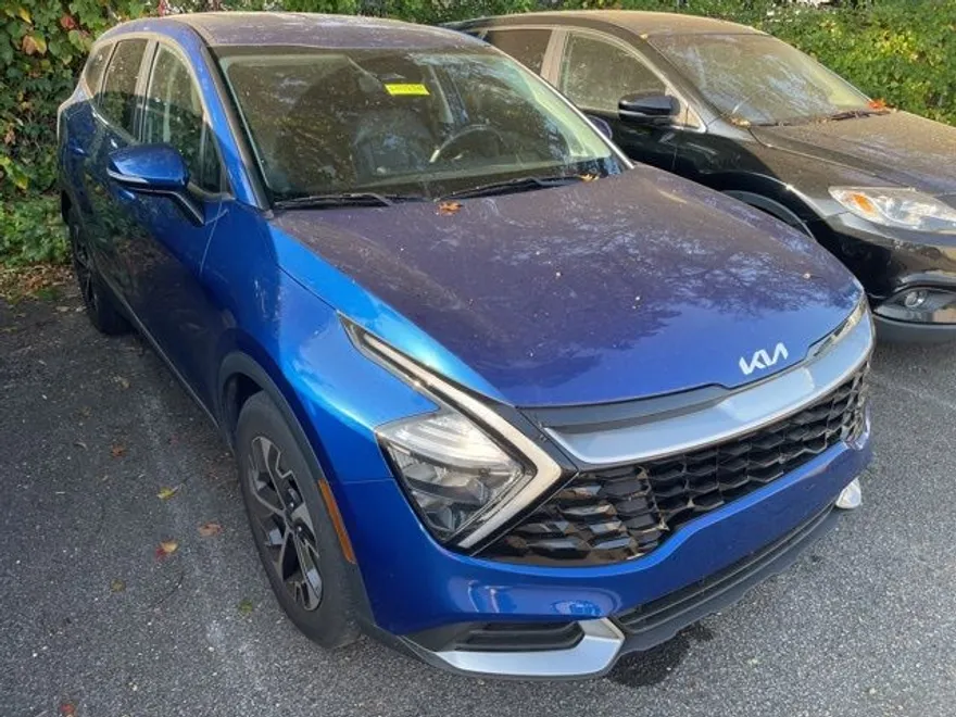 2023 Kia Sportage EX photo 1