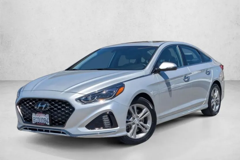 2018 Hyundai Sonata Limited photo 1