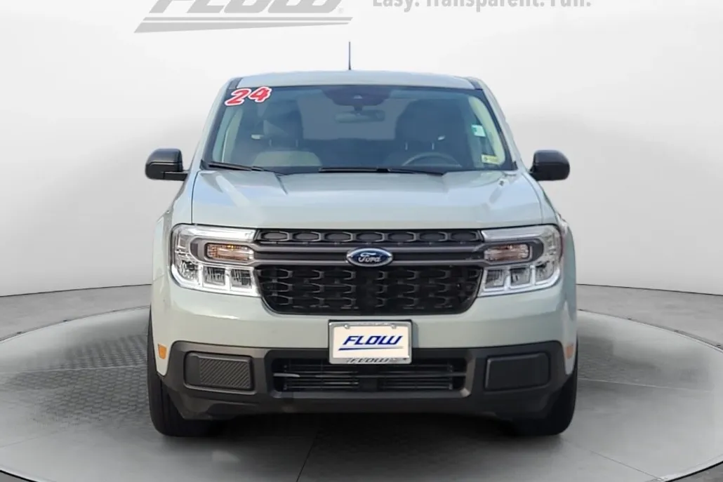 2024 Ford Maverick XLT photo 1