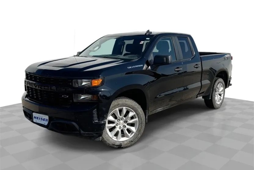 2020 Chevrolet Silverado 1500 Custom photo 1