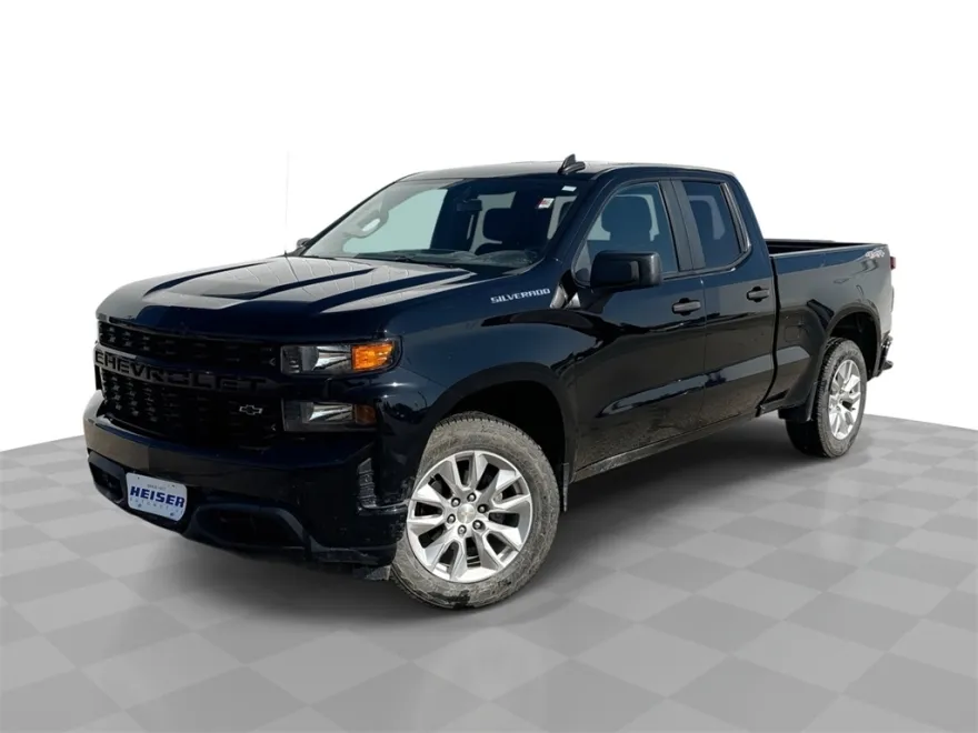 2020 Chevrolet Silverado 1500 Custom photo 1