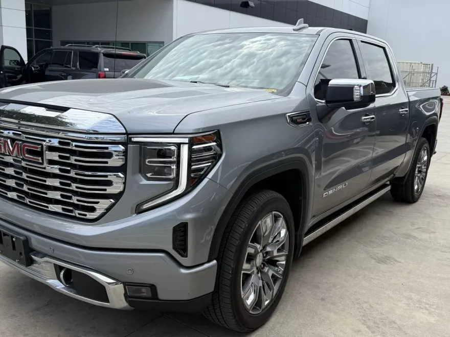 2024 Gmc Sierra 1500 Denali photo 1