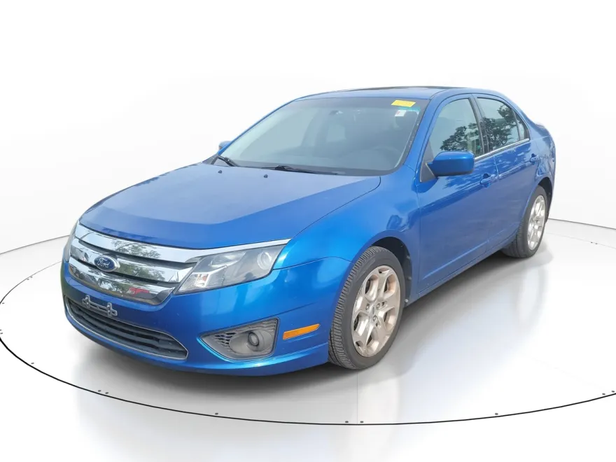 2011 Ford Fusion SE photo 1