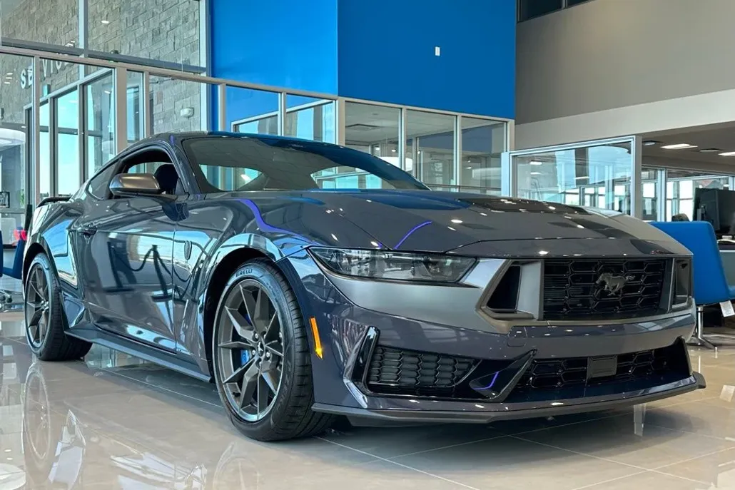 2025 Ford Mustang Dark Horse Premium photo 1