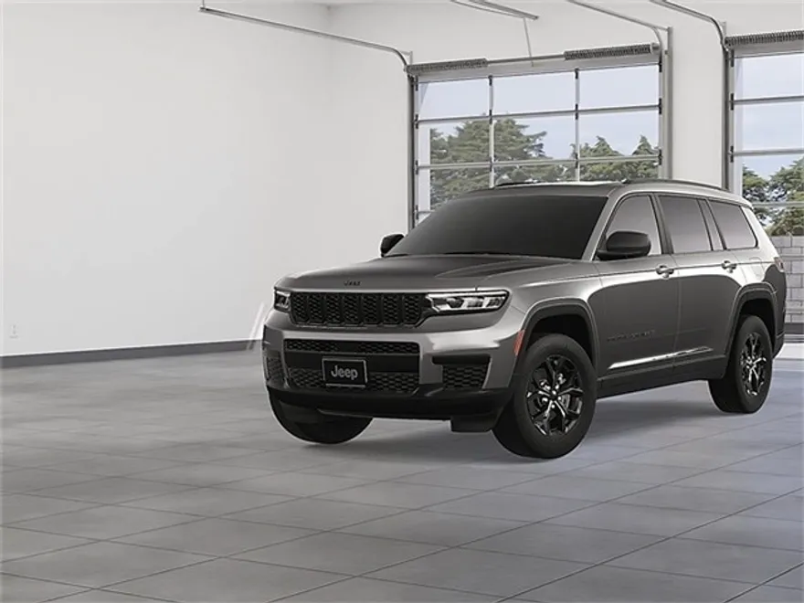 2025 Jeep Grand Cherokee Altitude photo 1