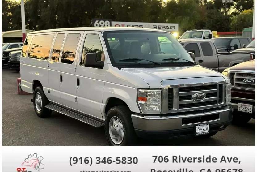 2012 Ford E-350 photo 1