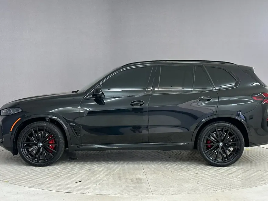 2024 Bmw X5 M60i photo 1