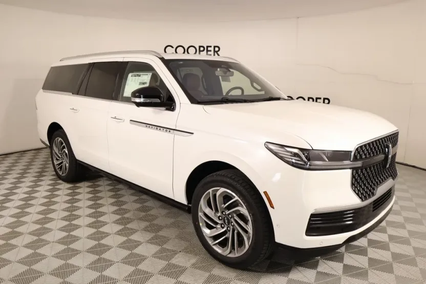 2025 Lincoln Navigator L Reserve photo 1