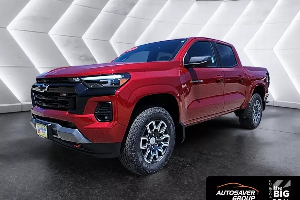 2025 Chevrolet Colorado Z71 photo 1