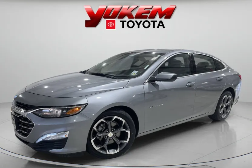 2023 Chevrolet Malibu 1LT photo 1