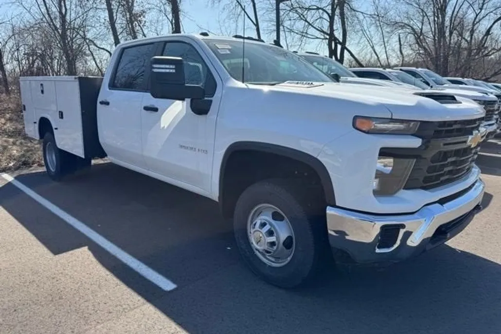 2024 Chevrolet Silverado 3500HD Work Truck photo 1