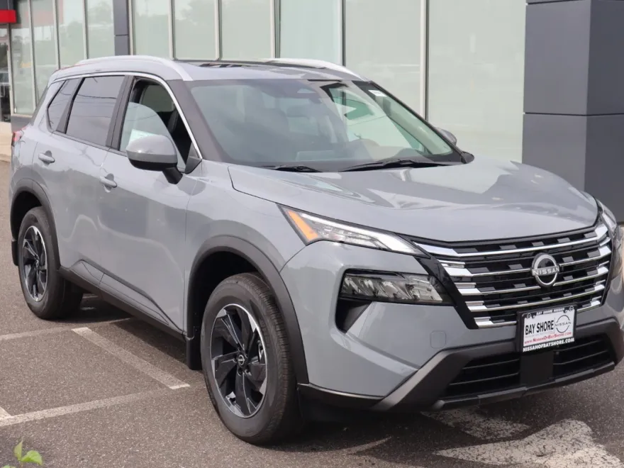 2026 Nissan Rogue SV photo 1