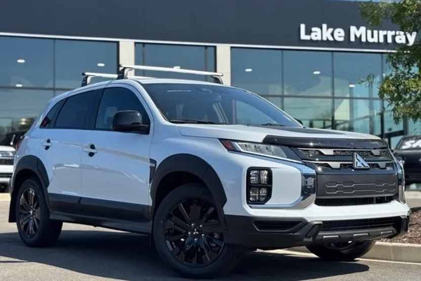 2025 Mitsubishi Outlander Sport ES SE LE photo 1
