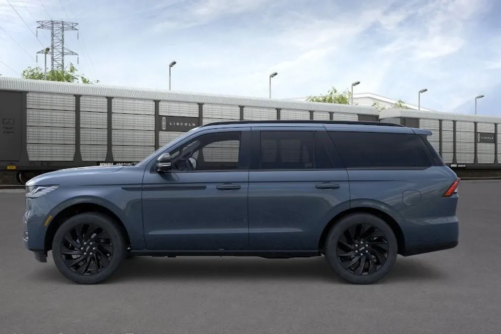 2025 Lincoln Navigator Reserve photo 1
