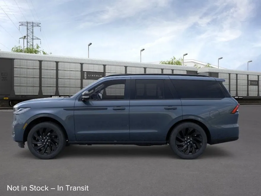 2025 Lincoln Navigator Reserve photo 1