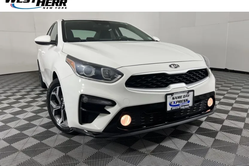 2020 Kia Forte LXS photo 1