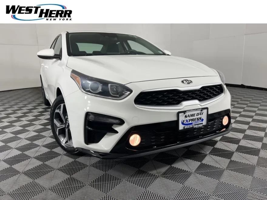 2020 Kia Forte LXS photo 1