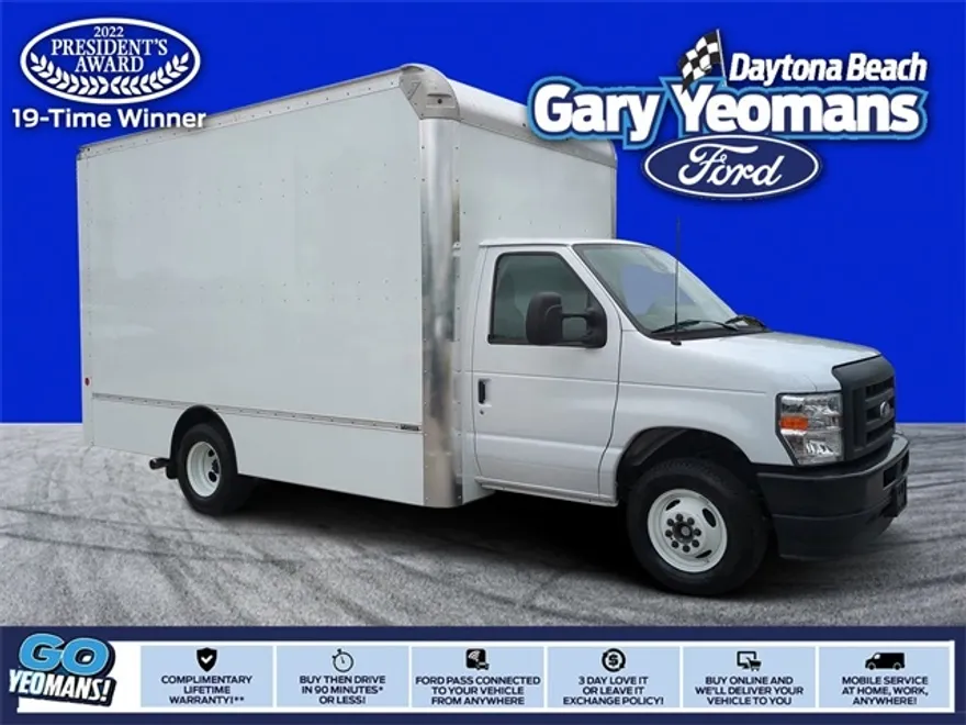 2024 Ford E-450 photo 1