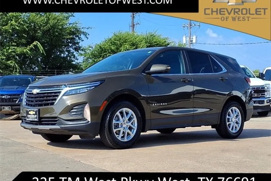 2023 Chevrolet Equinox LT photo 1