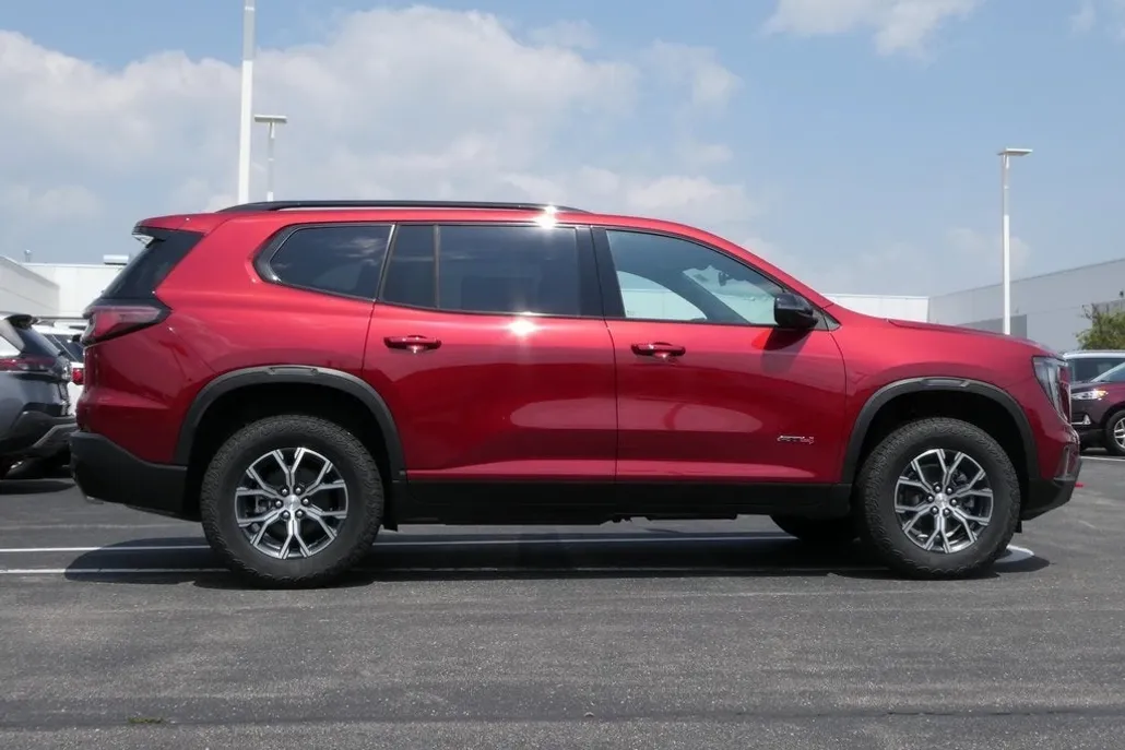 2025 Gmc Acadia AT4 photo 1
