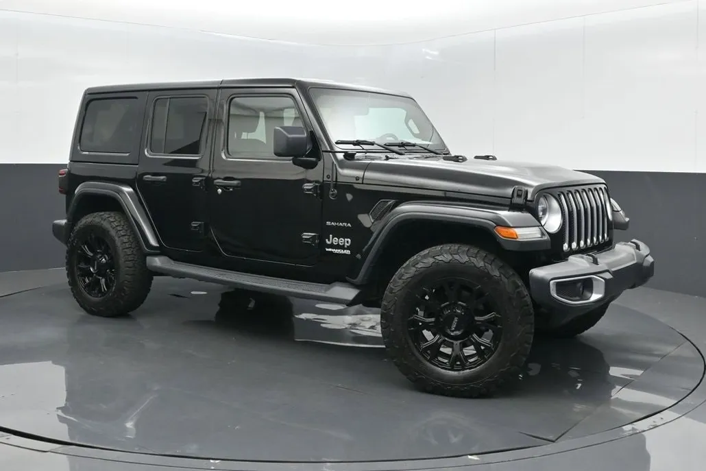 2018 Jeep Wrangler Unlimited Sahara photo 1