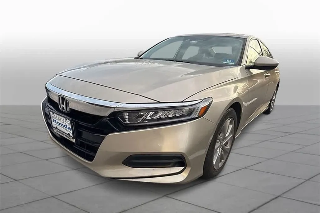 2018 Honda Accord LX 1.5T photo 1
