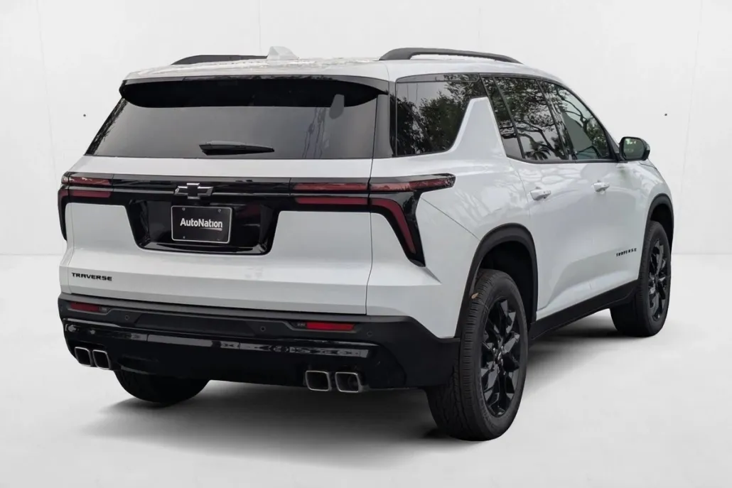 2026 Chevrolet Traverse photo 1