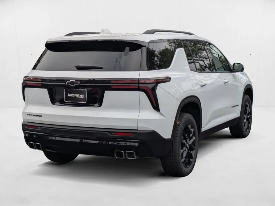 2026 Chevrolet Traverse photo 1