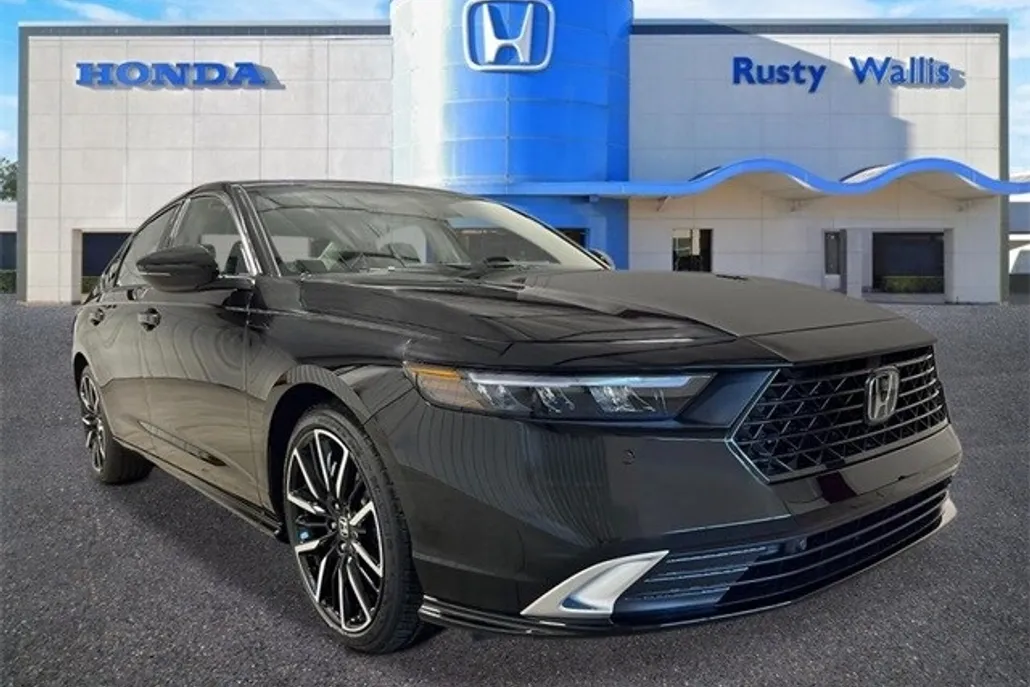 2025 Honda Accord Hybrid Touring photo 1