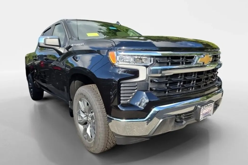 2026 Chevrolet Silverado 1500 LT photo 1
