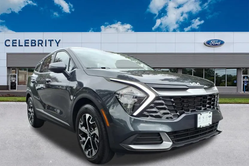 2023 Kia Sportage EX photo 1